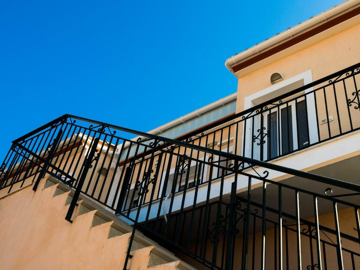 Apartments Thekla 卡拉瓦杜斯 外观 照片